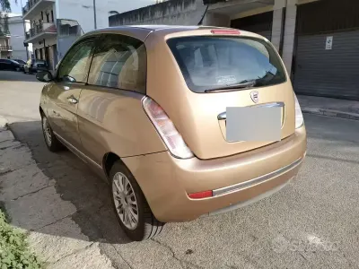 Usata Lancia Ypsilon 60 CV (44 kW) 2006 Marrone Utilitaria