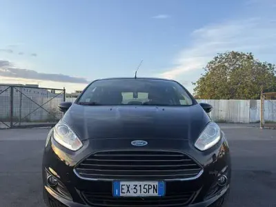 Usata Ford Fiesta Business Edition 97 CV (71 kW) 2014 Utilitaria
