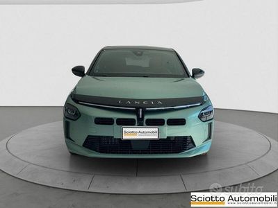 Usata Lancia Ypsilon 100 CV (73 kW) 2024 Grigio Utilitaria