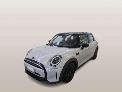 Usata Mini Cooper Classic 136 CV (100 kW) 2022 Bianco metallizzato Utilitaria