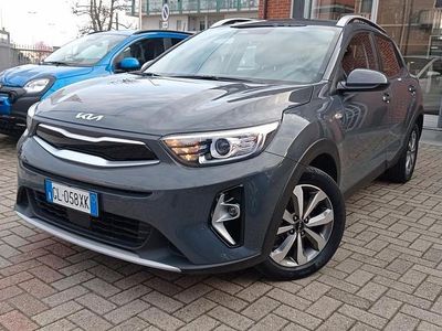 Usata Kia Stonic Urban 81 CV (59 kW) 2022 Grigio SUV