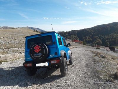 Usata Suzuki Jimny 102 CV (75 kW) 2020 Blu SUV