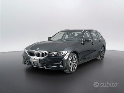 Usata BMW 320e Luxury Line 190 CV (139 kW) 2021 Nero Station wagon