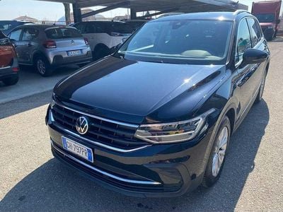 Usata VW Tiguan Life 150 CV (110 kW) 2021 Nero SUV