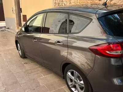 Usata Ford C-MAX 120 CV (88 kW) 2017 Marrone Monovolume