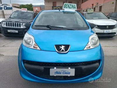 Usata Peugeot 107 68 CV (50 kW) 2006 Blu Utilitaria