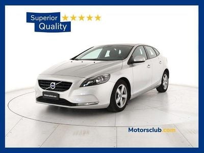 Usata Volvo V40 Momentum 2015 Argento