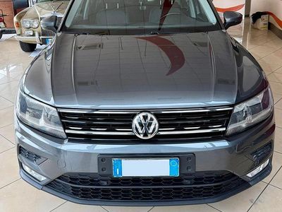 Usata VW Tiguan Business 150 CV (110 kW) 2017 Grigio SUV