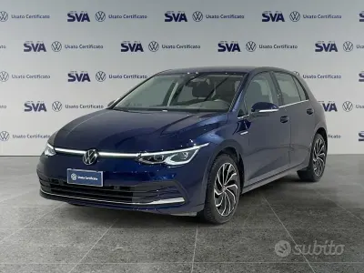 Usata VW Golf VIII Style 131 CV (96 kW) 2023 Blu Berlina