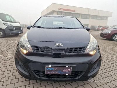 Usata Kia Rio LX 2012 Nero Utilitaria