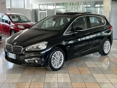 Usata BMW 218 Active Tourer Luxury Line 150 CV (110 kW) 2015 Nero Monovolume