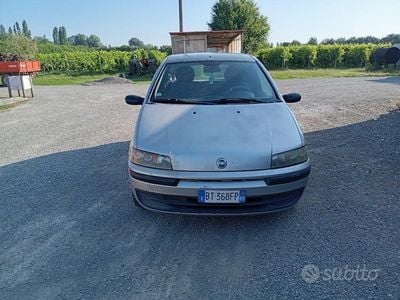 Usata Fiat Punto 80 CV (58 kW) 2001 Grigio Utilitaria