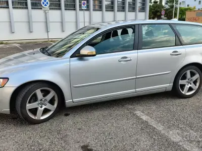 Usata Volvo V50 115 CV (84 kW) 2012 Grigio Station wagon