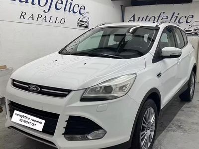 Begagnad Ford Kuga Titanium 140 HK (102 kW) 2014 Vit SUV