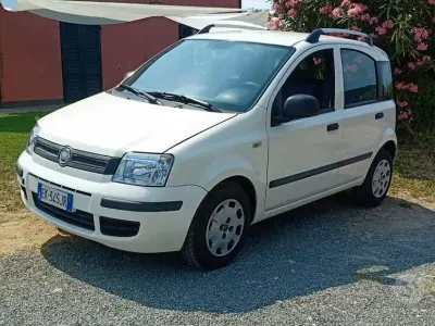 Usata Fiat Panda 69 CV (50 kW) 2011 Bianco Utilitaria