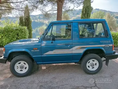 Usata Mitsubishi Pajero 95 CV (69 kW) 1989 Blu SUV