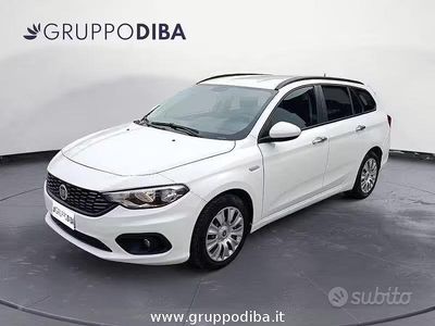Usata Fiat Tipo Easy 95 CV (69 kW) 2017 Bianco Station wagon