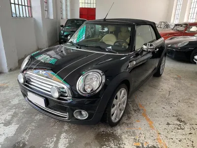 Usata Mini Cooper Cabriolet 120 CV (88 kW) 2009 Nero Cabrio