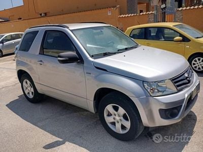 Usata Suzuki Vitara 129 CV (94 kW) 2011 Grigio SUV