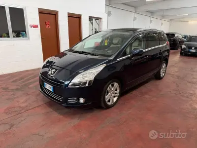 Usata Peugeot 5008 Business-Line 163 CV (119 kW) 2010 Blu Monovolume