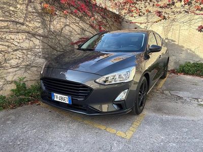 Usata Ford Focus 101 CV (74 kW) 2019 Grigio Berlina