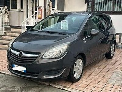 Begagnad Opel Meriva 110 HK (80 kW) 2015 Grå Minibuss