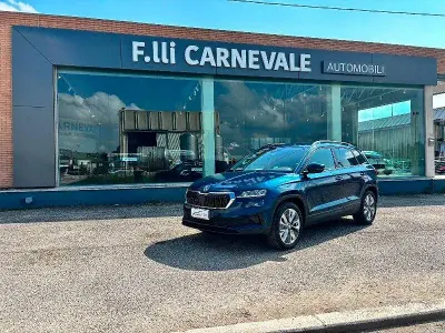 Usata Skoda Karoq Executive 150 CV (110 kW) 2022 Blu lava metallizzato SUV