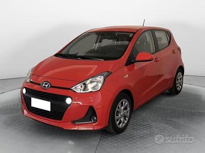 Usata Hyundai i10 Prime 67 CV (49 kW) 2018 Rosso Utilitaria