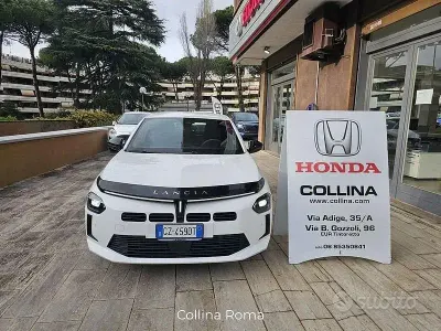 Usata Lancia Ypsilon 101 CV (74 kW) 2025 Bianco Utilitaria