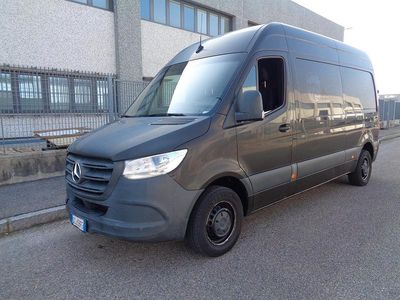 Usata Mercedes Sprinter 114 CV (83 kW) 2020 Marrone Furgone