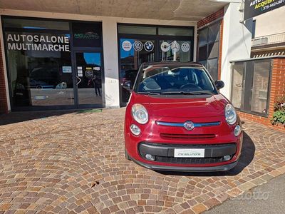 Rosso amore / nero cinema Usata 2015 Fiat 500L Lounge Monovolume | 8990 € (Buon prezzo)