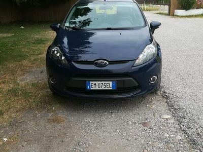 usata Ford Fiesta titanium 3 porte benzina Neopatentati