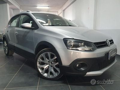 Usata VW Polo Cross 90 CV (66 kW) 2016 Grigio Utilitaria
