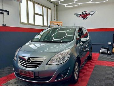 Usata Opel Meriva Cosmo 100 CV (73 kW) 2011 Monovolume