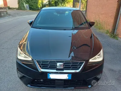 Käytetty Seat Ibiza FR 95 HP (69 kW) 2023 Musta Viistoperä