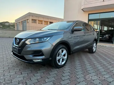 Usata Nissan Qashqai 116 CV (85 kW) 2018 Grigio SUV