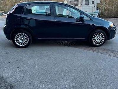 Usata Fiat Grande Punto 77 CV (56 kW) 2013 Blu/azzurro Utilitaria