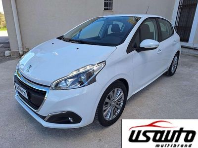 Usata Peugeot 208 Active 102 CV (75 kW) 2019 Bianco Utilitaria