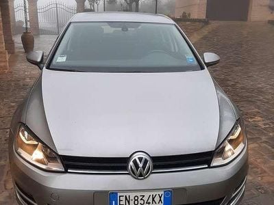 Usata VW Golf VII Highline 105 CV (77 kW) 2013 Argento Berlina