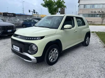 Neu Hyundai Inster 2026 Gelb Kleinwagen