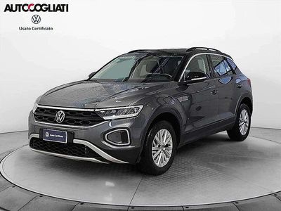 Usata VW T-Roc Life 150 CV (110 kW) 2023 Indium grey metallizzato nero SUV
