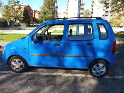 Usata Opel Agila 75 CV (55 kW) 2001 Monovolume