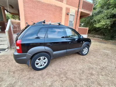 Usata Hyundai Tucson 141 CV (103 kW) 2006 Nero SUV