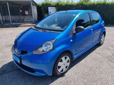 Usata Toyota Aygo Connect Style 68 CV (50 kW) 2011 Utilitaria