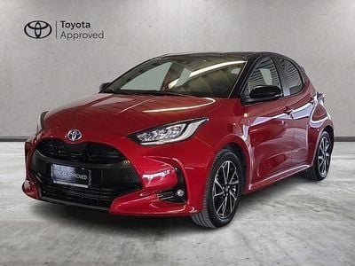 Brugt Toyota Yaris Hybrid Style 116 HK (85 kW) 2022 Rød Sedan