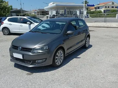Usata VW Polo Highline 90 CV (66 kW) 2010 Grigio Utilitaria