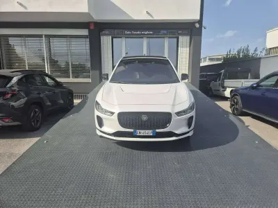 Usata Jaguar I-Pace SE 294 kW (400 CV) 2023 Ostuni pearl white SUV