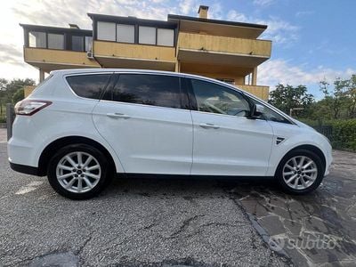 Bianco Usata 2017 Ford S-MAX Business Edition Monovolume | 14.300 € (Buon prezzo)