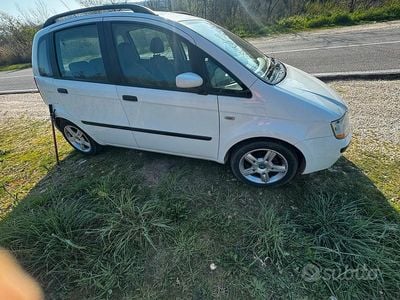 Usata Fiat Idea 70 CV (51 kW) 2005 Bianco Monovolume