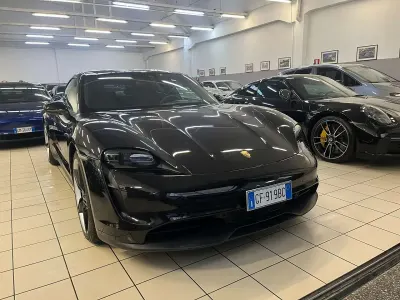 Usata Porsche Taycan 4S Performance Package 139 kW (190 CV) 2021 Jet Berlina